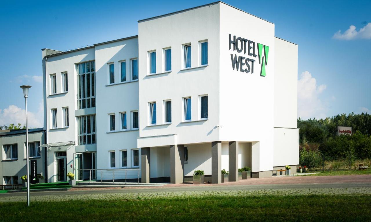 Poznan West Hotel - Airport Buitenkant foto