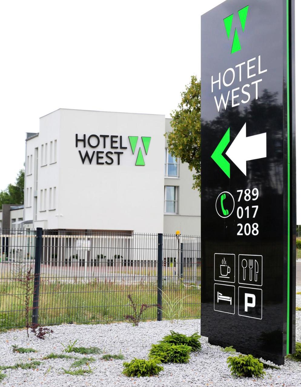 Poznan West Hotel - Airport Buitenkant foto